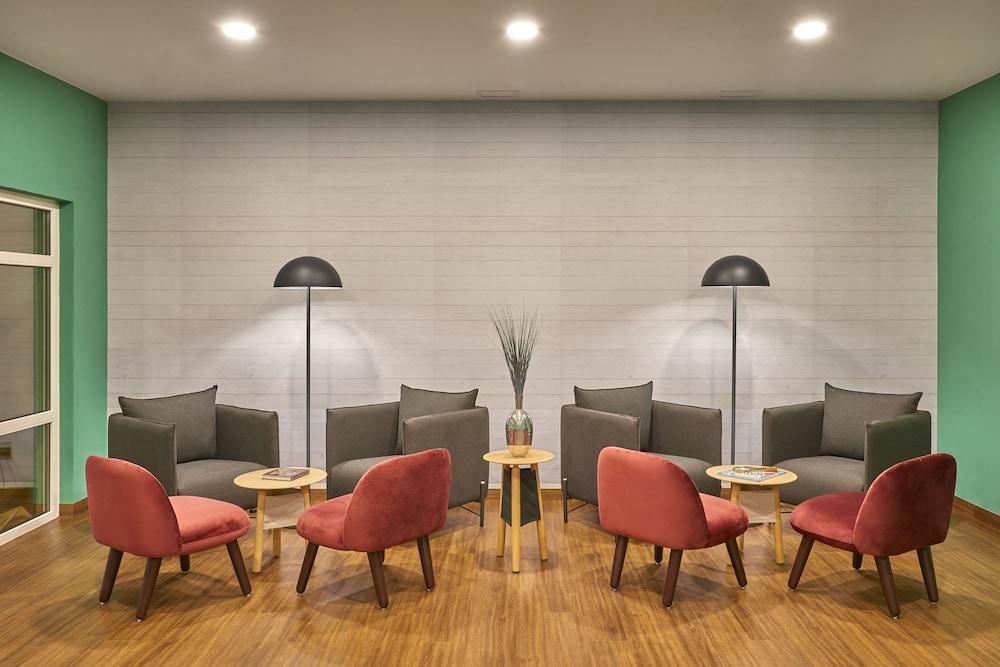 City Express Suites By Marriott Cancun Aeropuerto Alfredo V. Bonfil Exterior photo